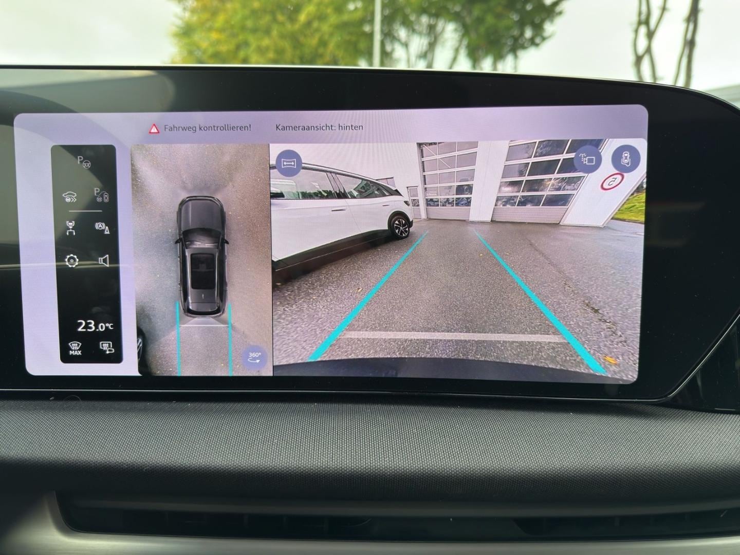 Bild über Audi Q7 SUV TDI quattro 220 kW tiptronic - für weitere Informationen kontaktieren Sie den Audi Partner