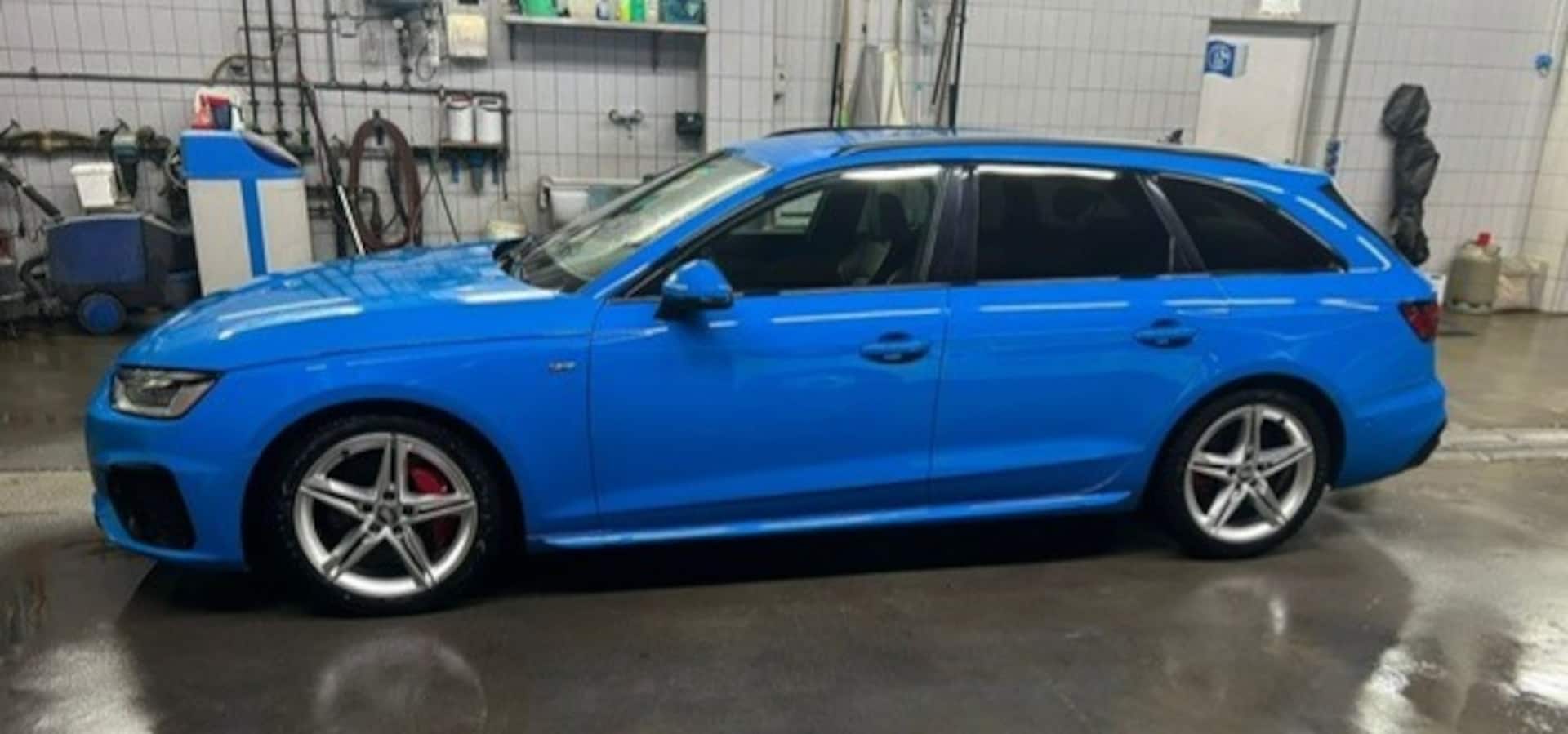 Audi A4 Avant S line