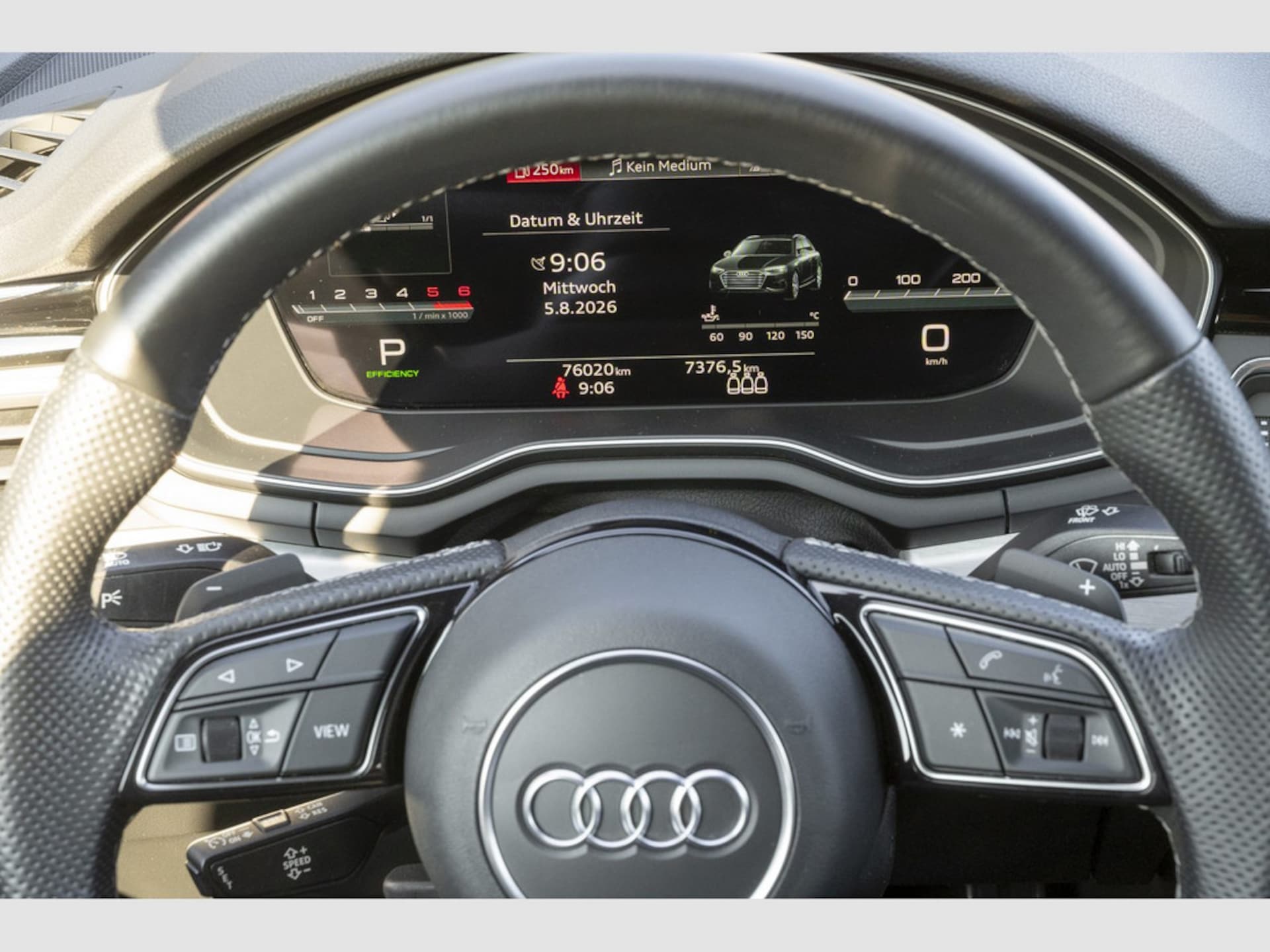 Audi A4 Avant S line