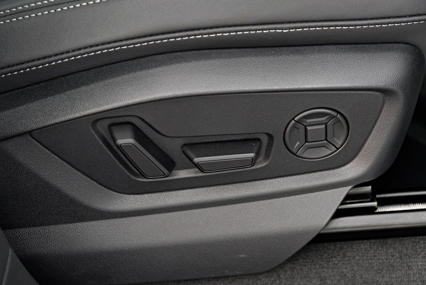 Image about Audi Q7 SUV TFSI quattro tiptronic