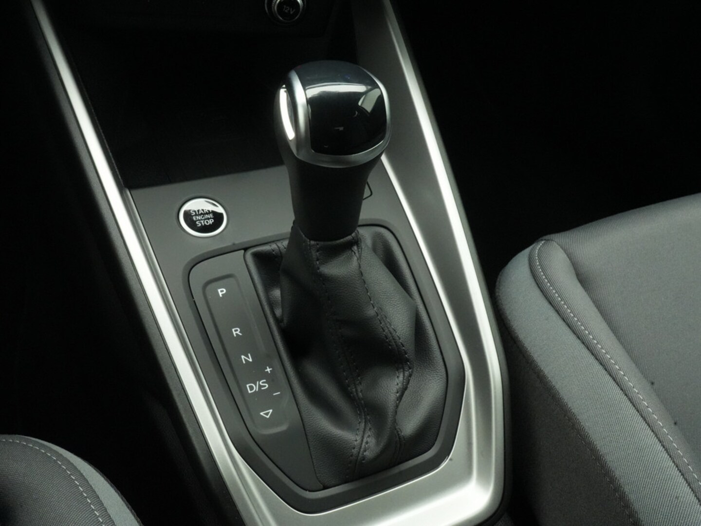 Bild über Audi A1 Sportback S line 35 TFSI S tronic - für weitere Informationen kontaktieren Sie den Audi Partner