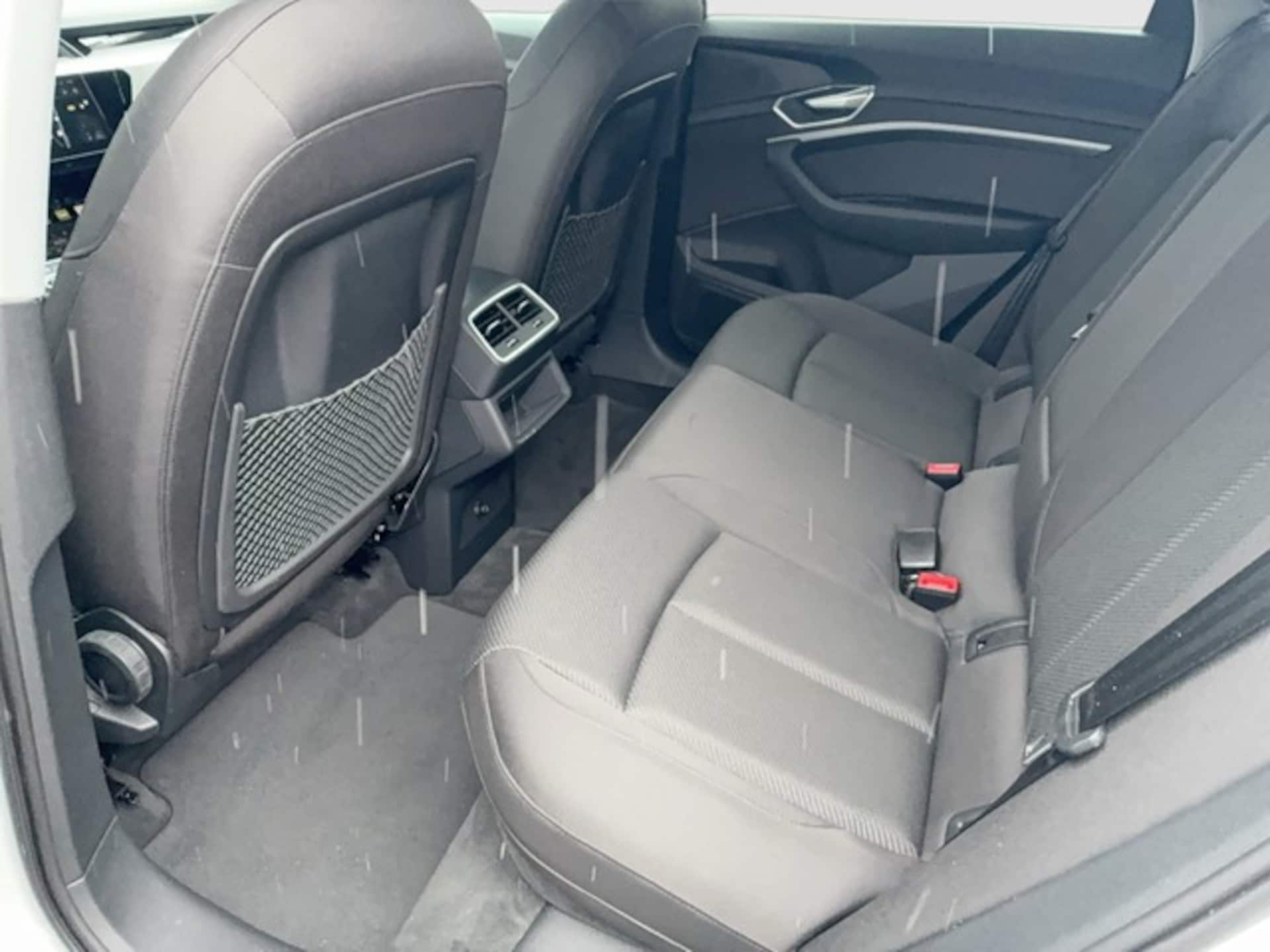 Audi e-tron S line