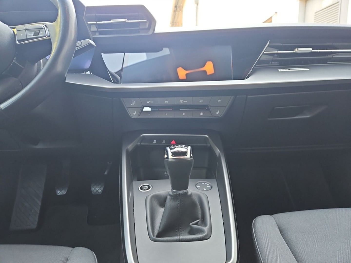 Bild über Audi A3 Sportback advanced 30 TFSI Schaltgetriebe - für weitere Informationen kontaktieren Sie den Audi Partner