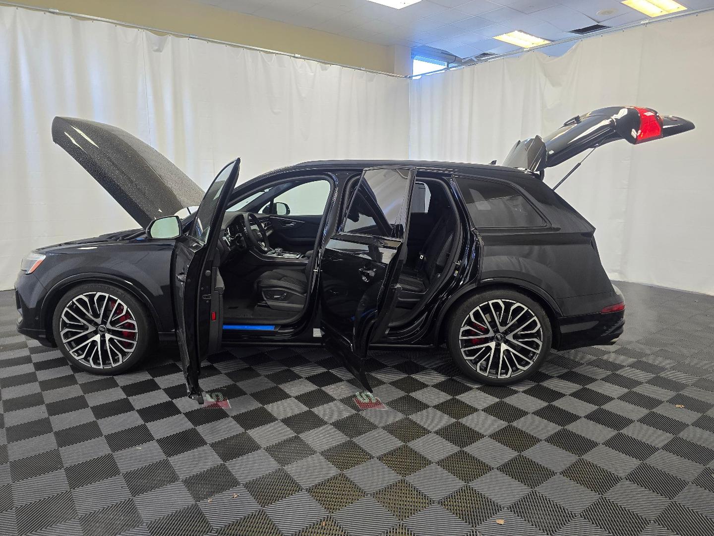 2026 Audi SQ7 Premium Plus - Photo 11