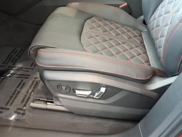 2026 Audi Q7 Prestige - Photo 13
