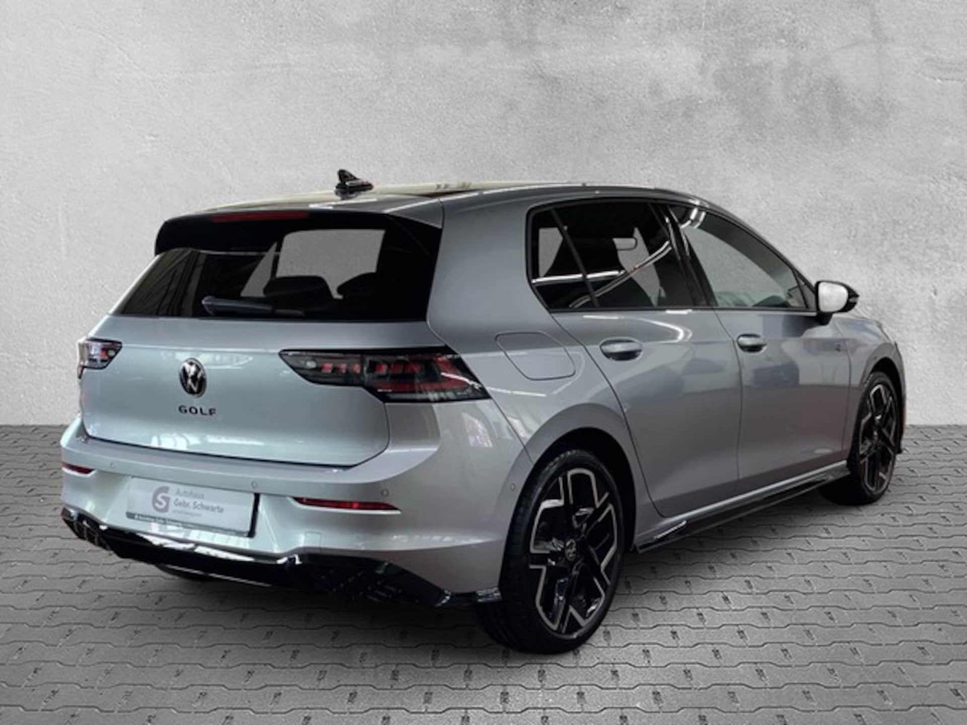 Volkswagen Golf R-Line