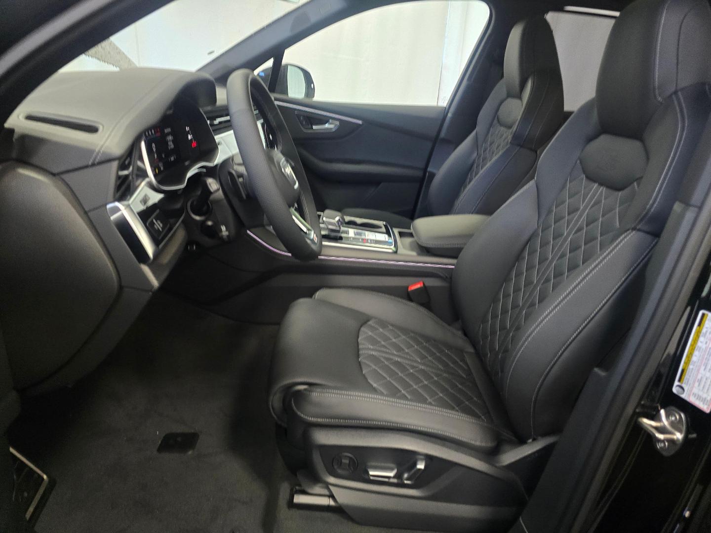 2026 Audi SQ7 Premium Plus - Photo 12