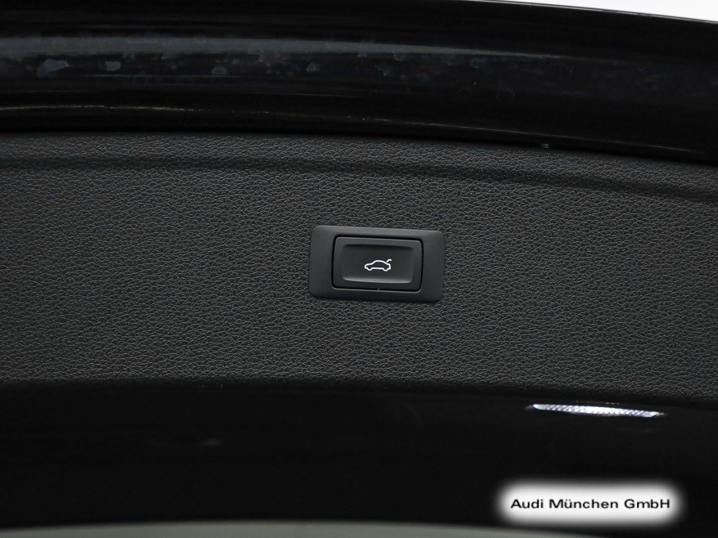 Bild über Audi Q5 40 TFSI quattro S tronic - für weitere Informationen kontaktieren Sie den Audi Partner