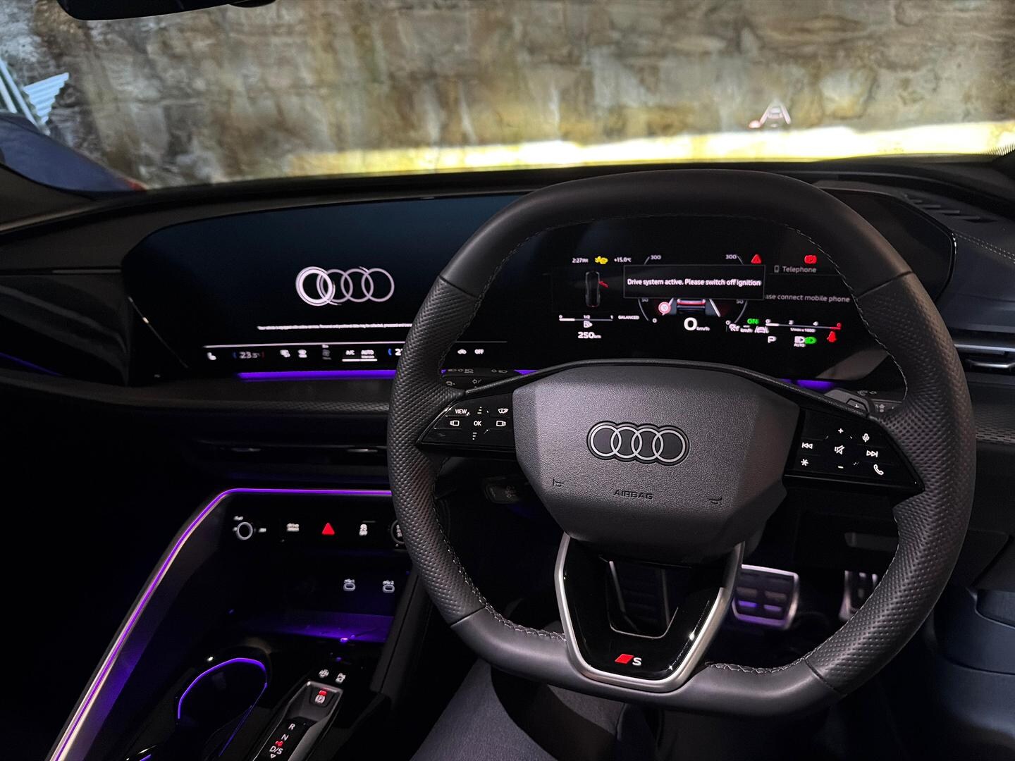 Image about Audi Q5 SUV TDI quattro 150 kW sport