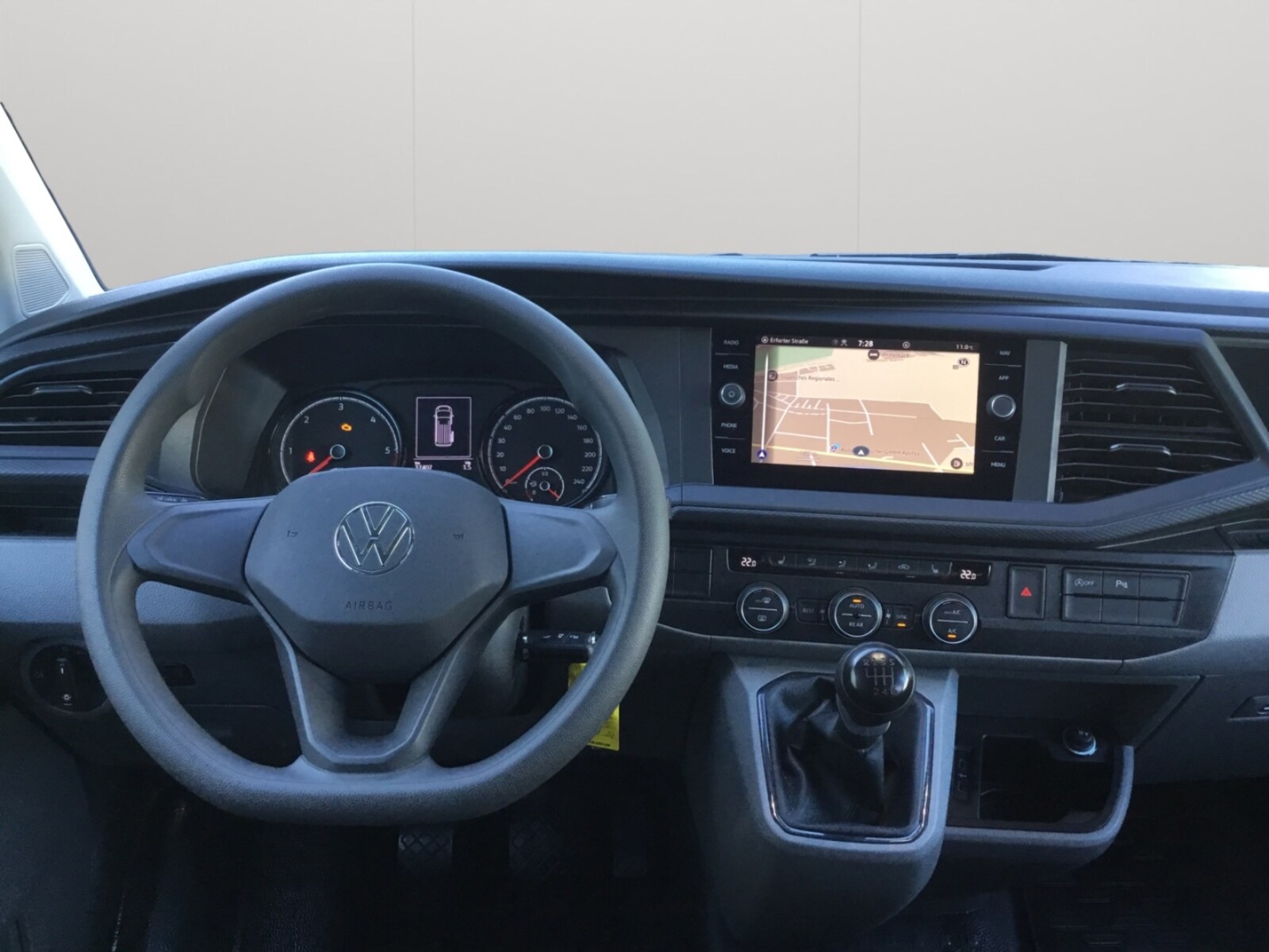 Volkswagen T6.1 Caravelle kurzer Radstand – Bild 8