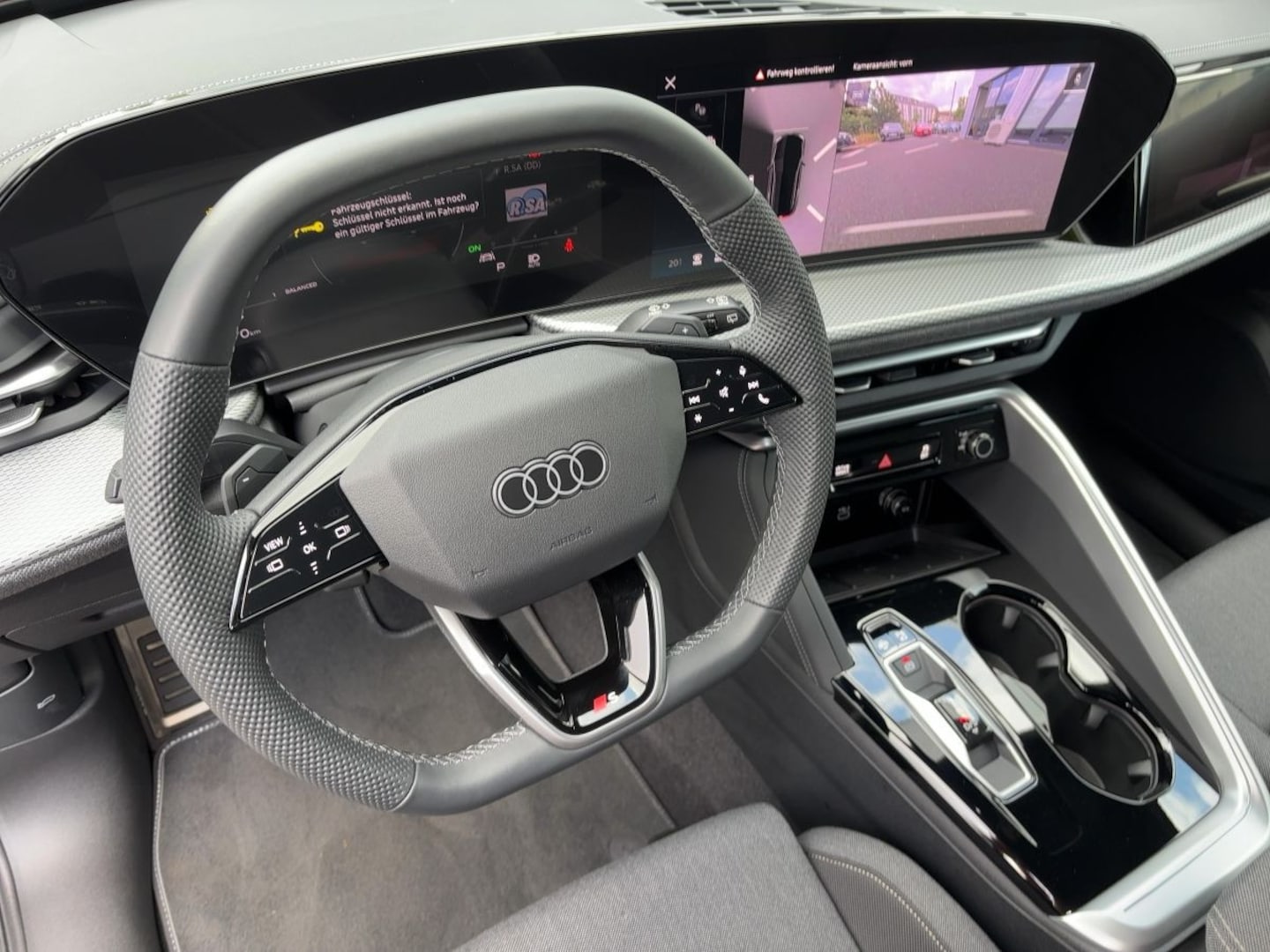 Bild über Audi Q5 SUV TFSI 150 kW S tronic - für weitere Informationen kontaktieren Sie den Audi Partner