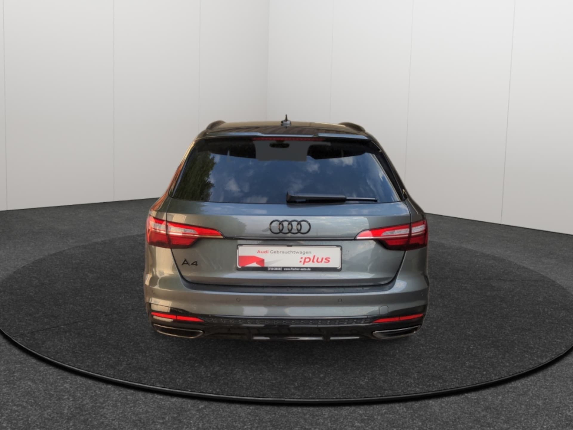 Audi A4 Avant S line