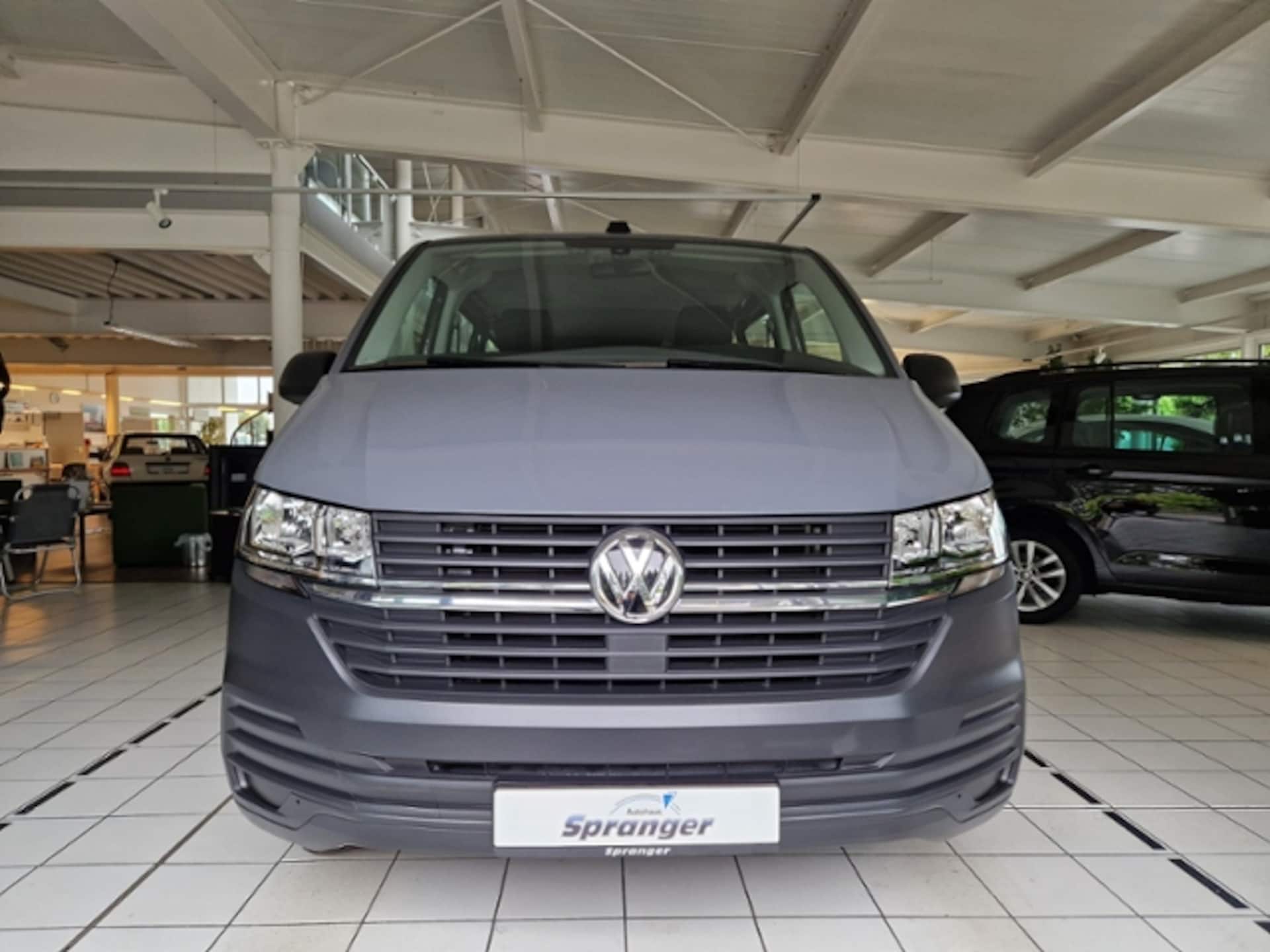 Volkswagen T6.1 Transporter Kombi langer Radstand