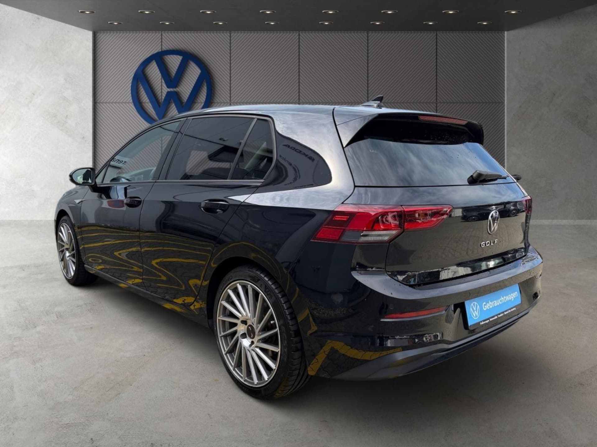 Volkswagen Golf Life