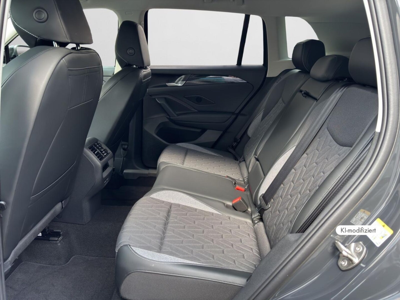 Volkswagen Tiguan – Bild 14
