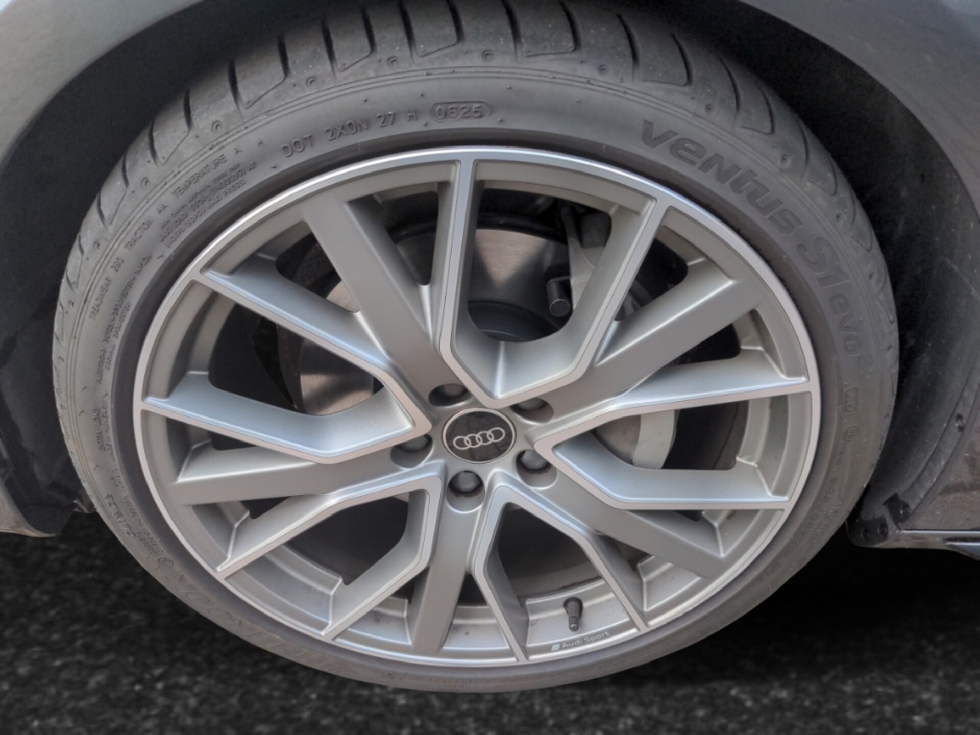 Audi A4 Avant S line