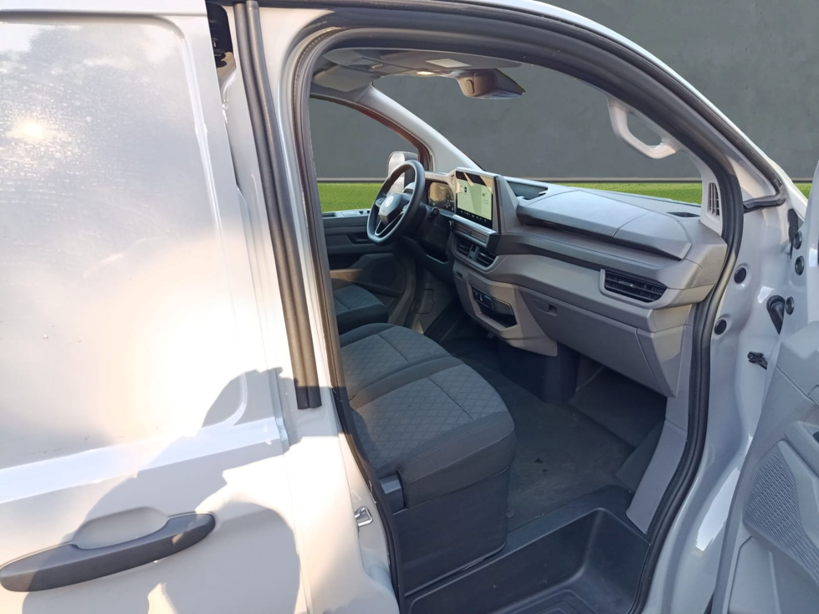 Volkswagen Transporter Kasten langer Radstand – Bild 6