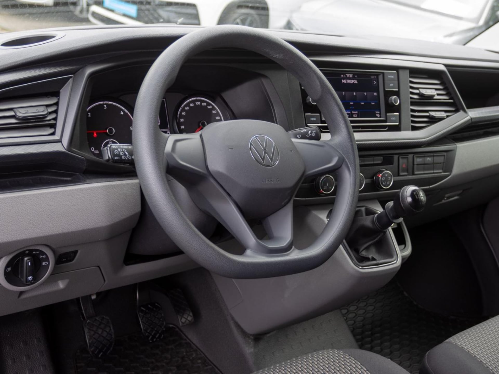Volkswagen T6.1 Transporter Kasten langer Radstand