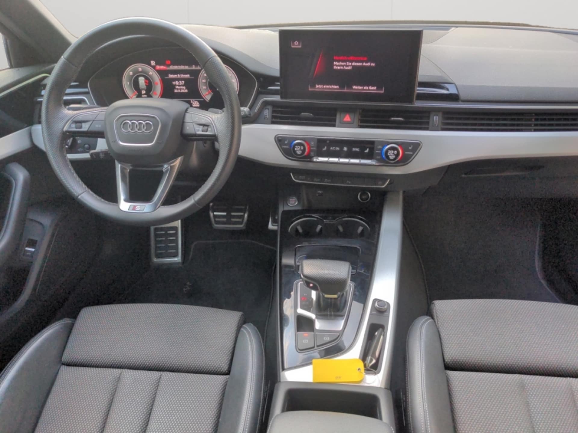 Audi A4 Avant S line