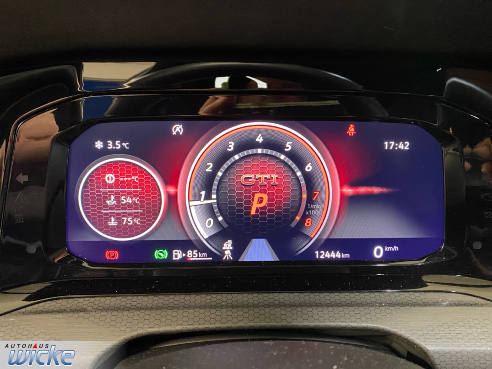 Volkswagen Golf GTI