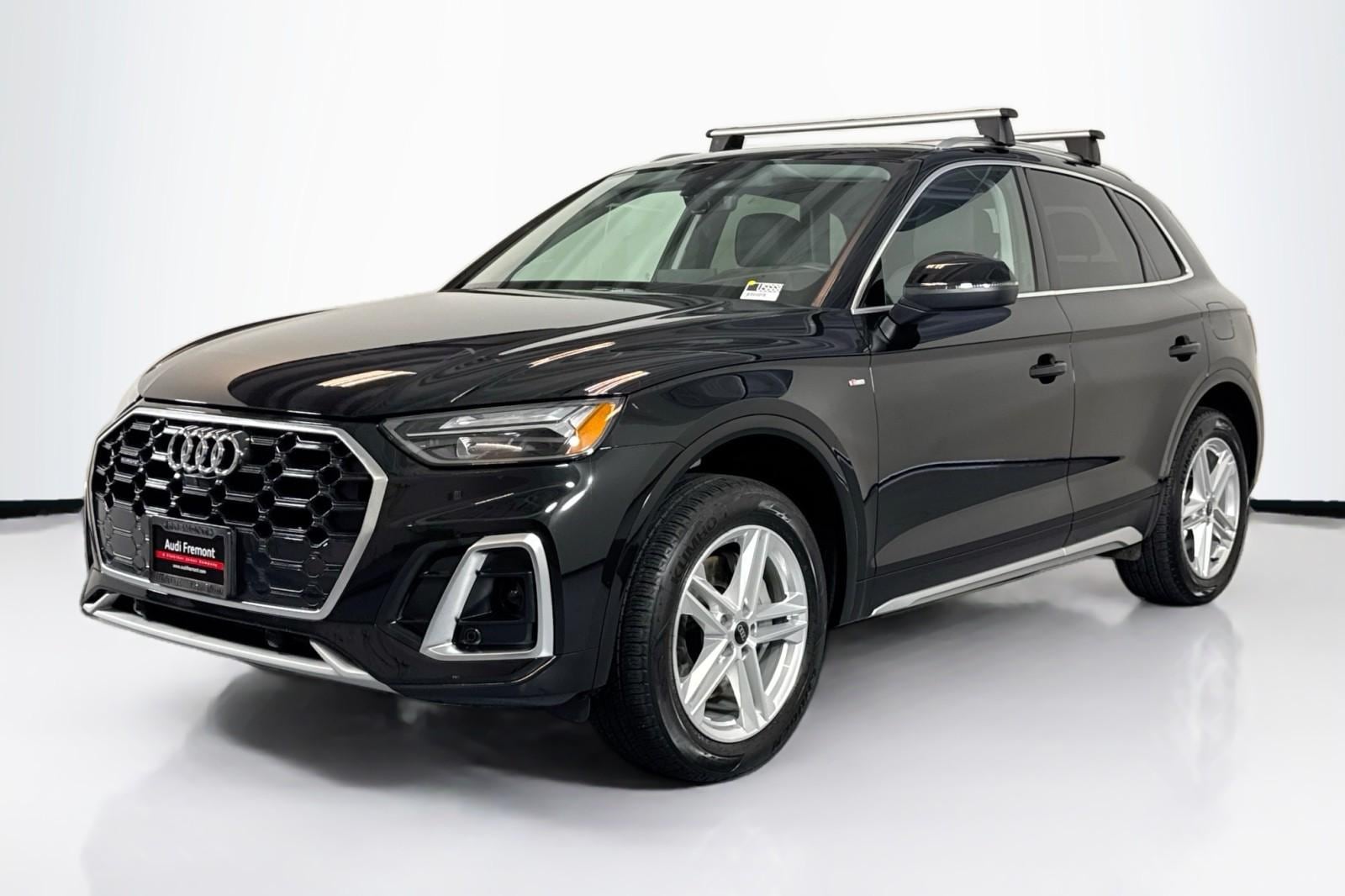 2025 Audi Q5 55 e Premium Plus's photo