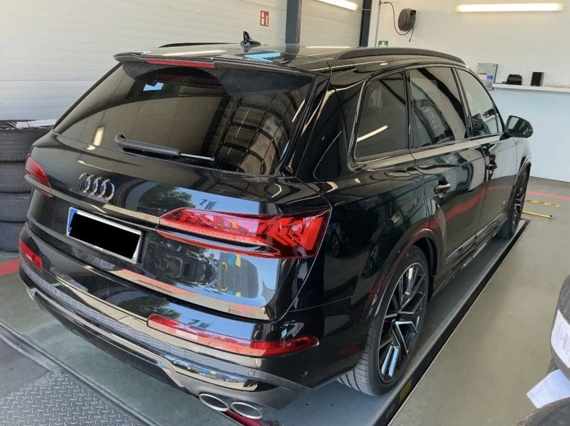 Audi SQ7 SUV