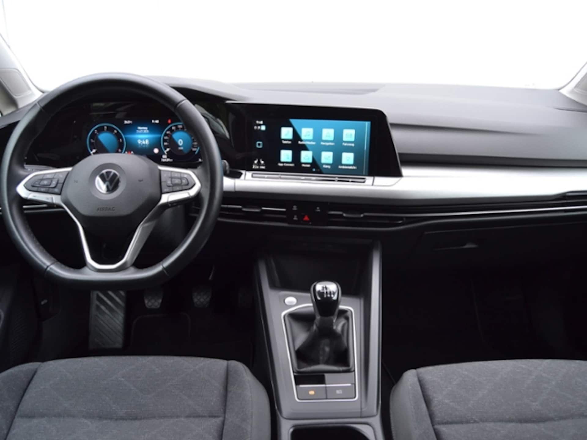 Volkswagen Golf Life