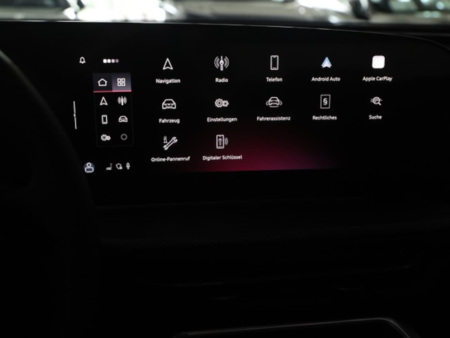 Bild über Audi Q5 Sportback TDI quattro 150 kW S tronic - für weitere Informationen kontaktieren Sie den Audi Partner