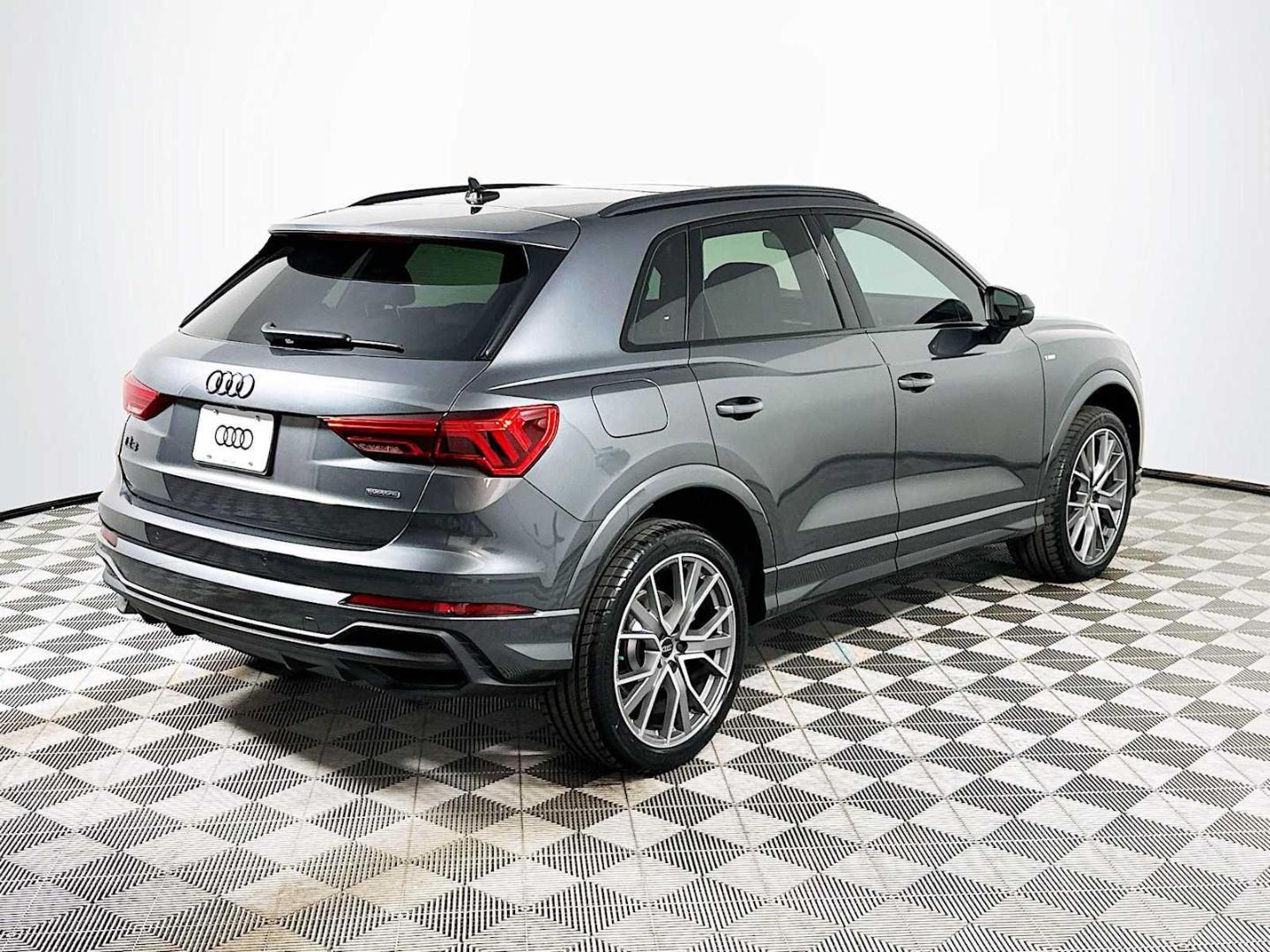 2025 Audi Q3 S Line Premium Plus - Photo 7