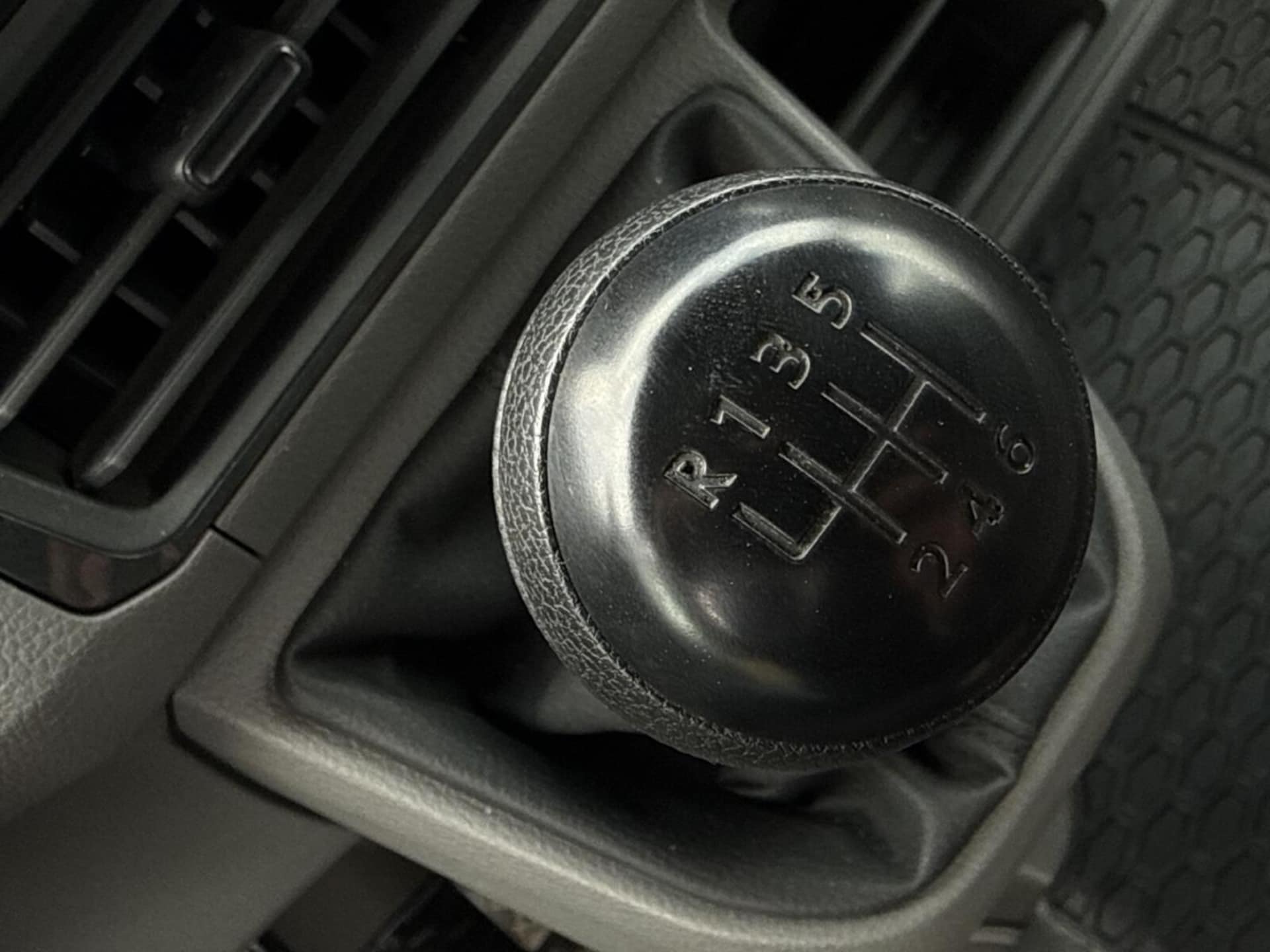Volkswagen Crafter Furgon długi rozstaw osi