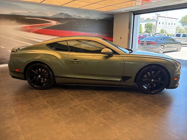 2022 Bentley Continental