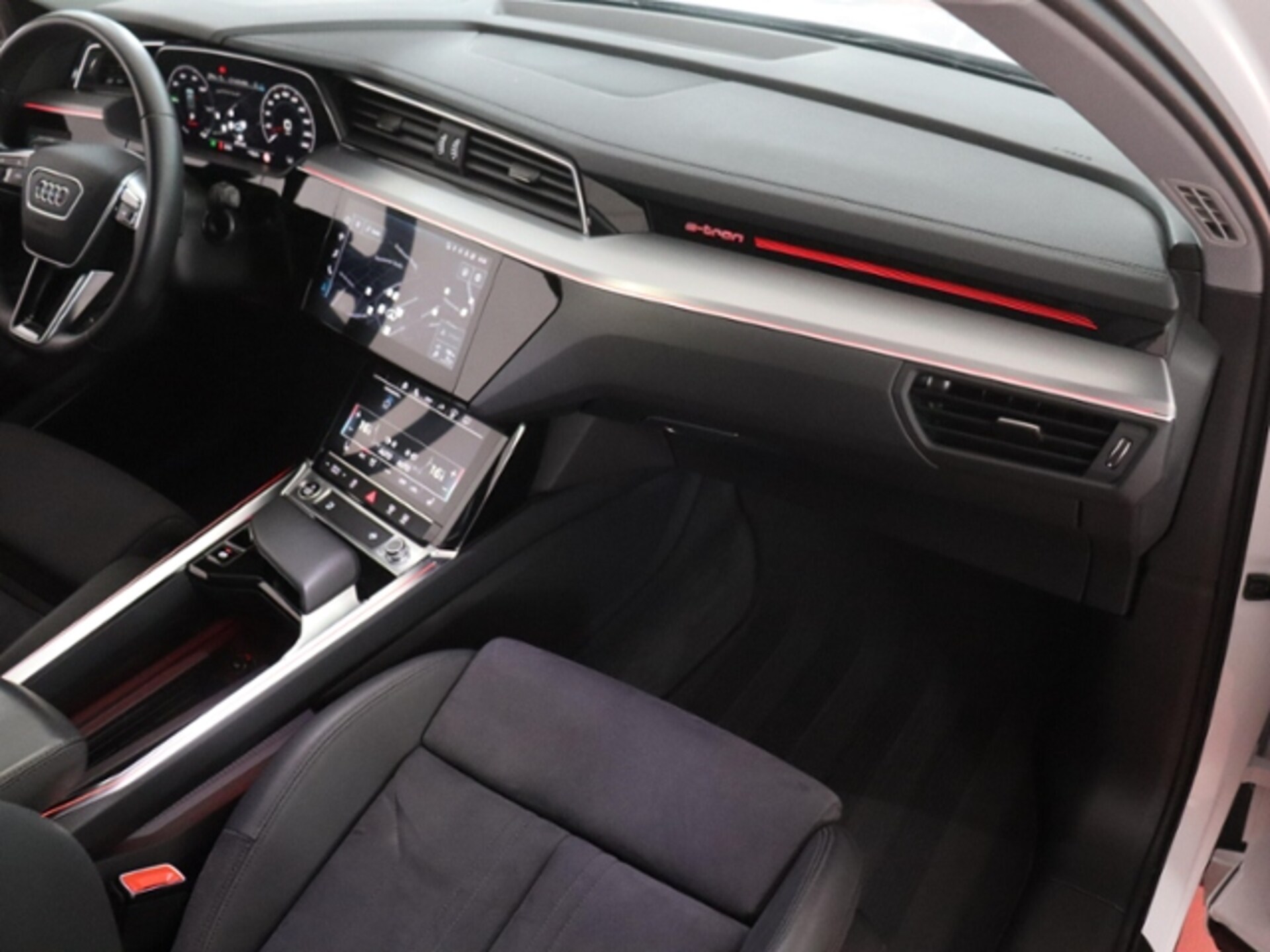 Audi e-tron advanced