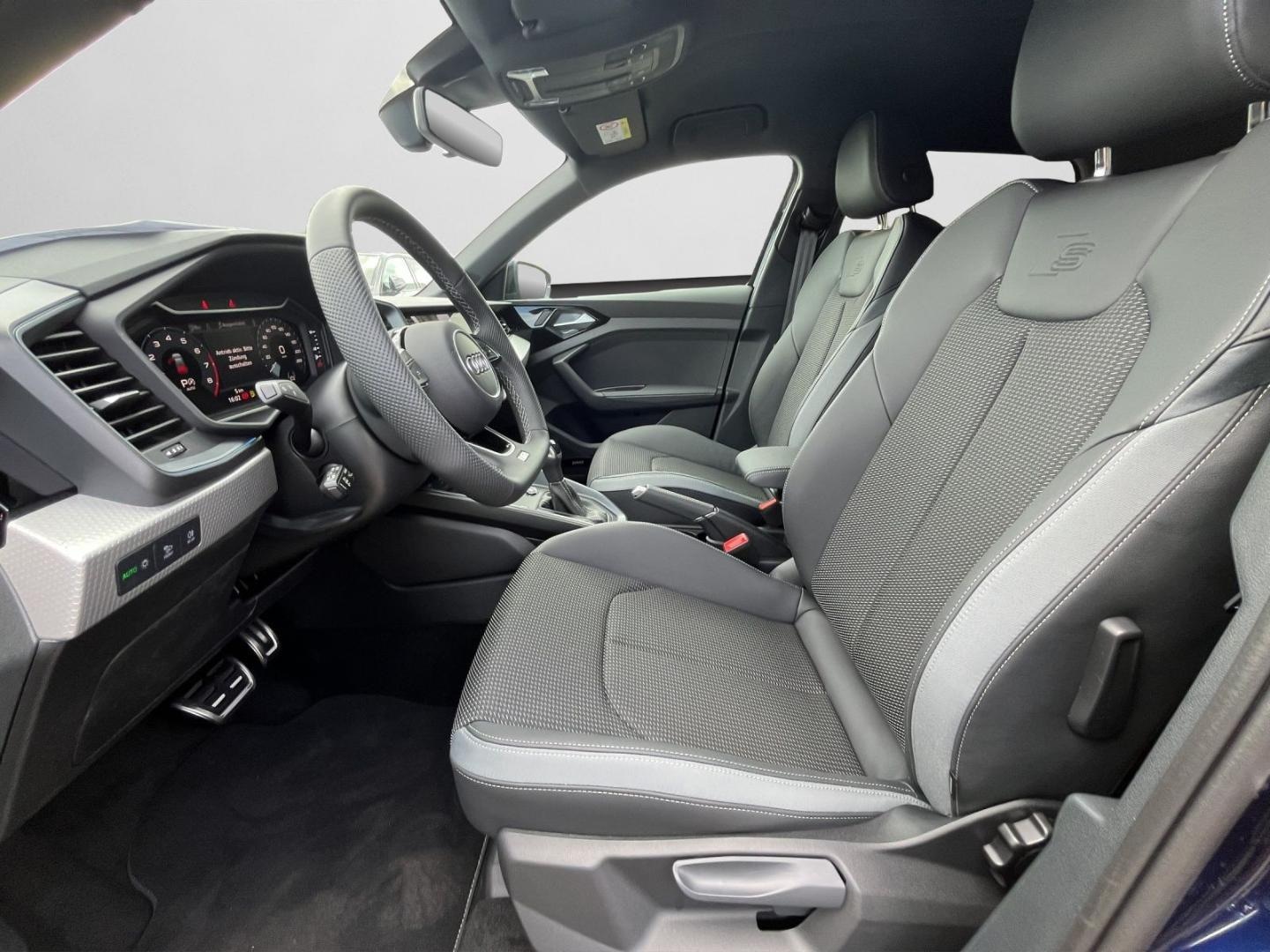 Bild über Audi A1 Sportback S line 30 TFSI S tronic - für weitere Informationen kontaktieren Sie den Audi Partner