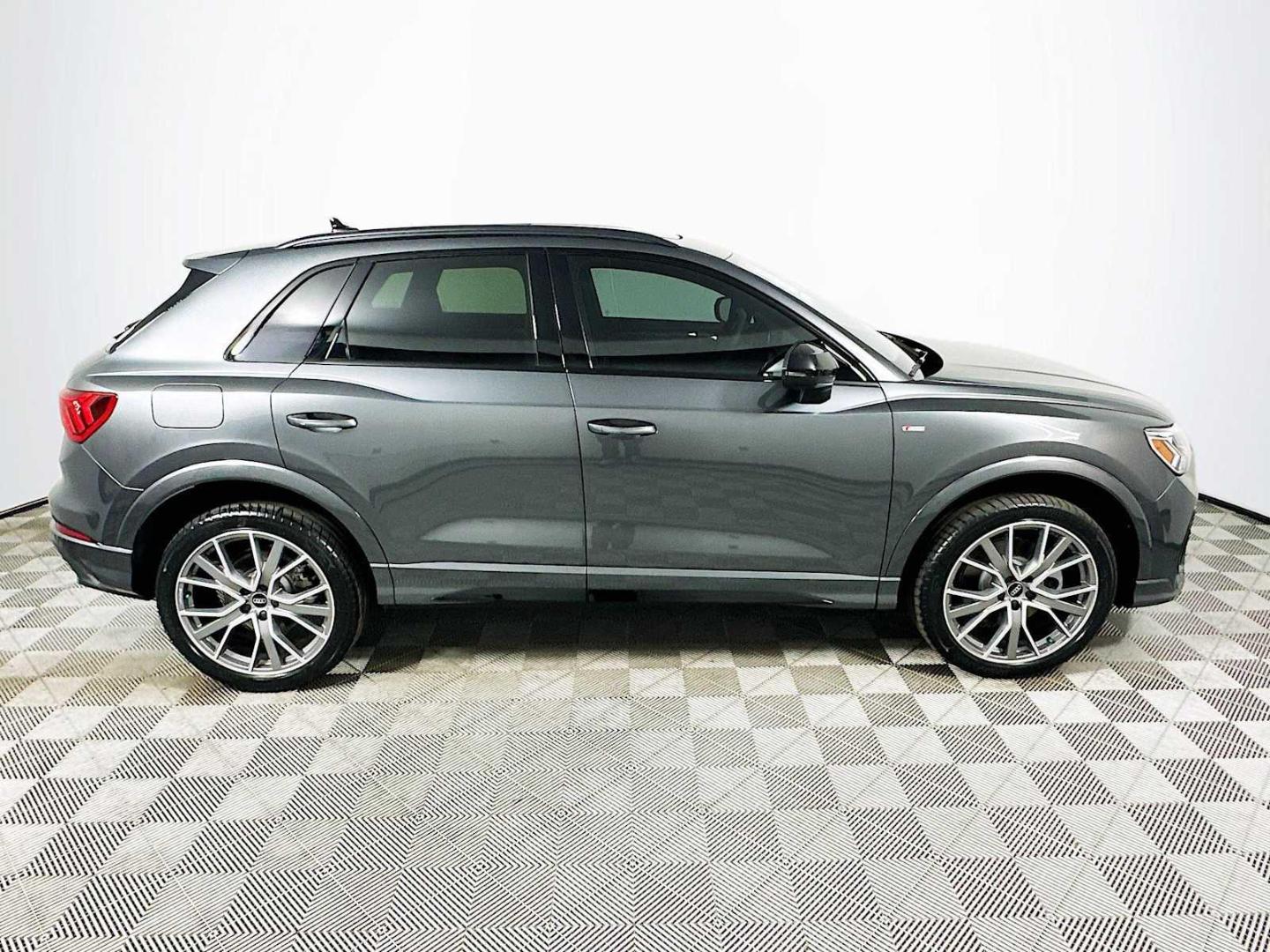 2025 Audi Q3 S Line Premium Plus - Photo 8