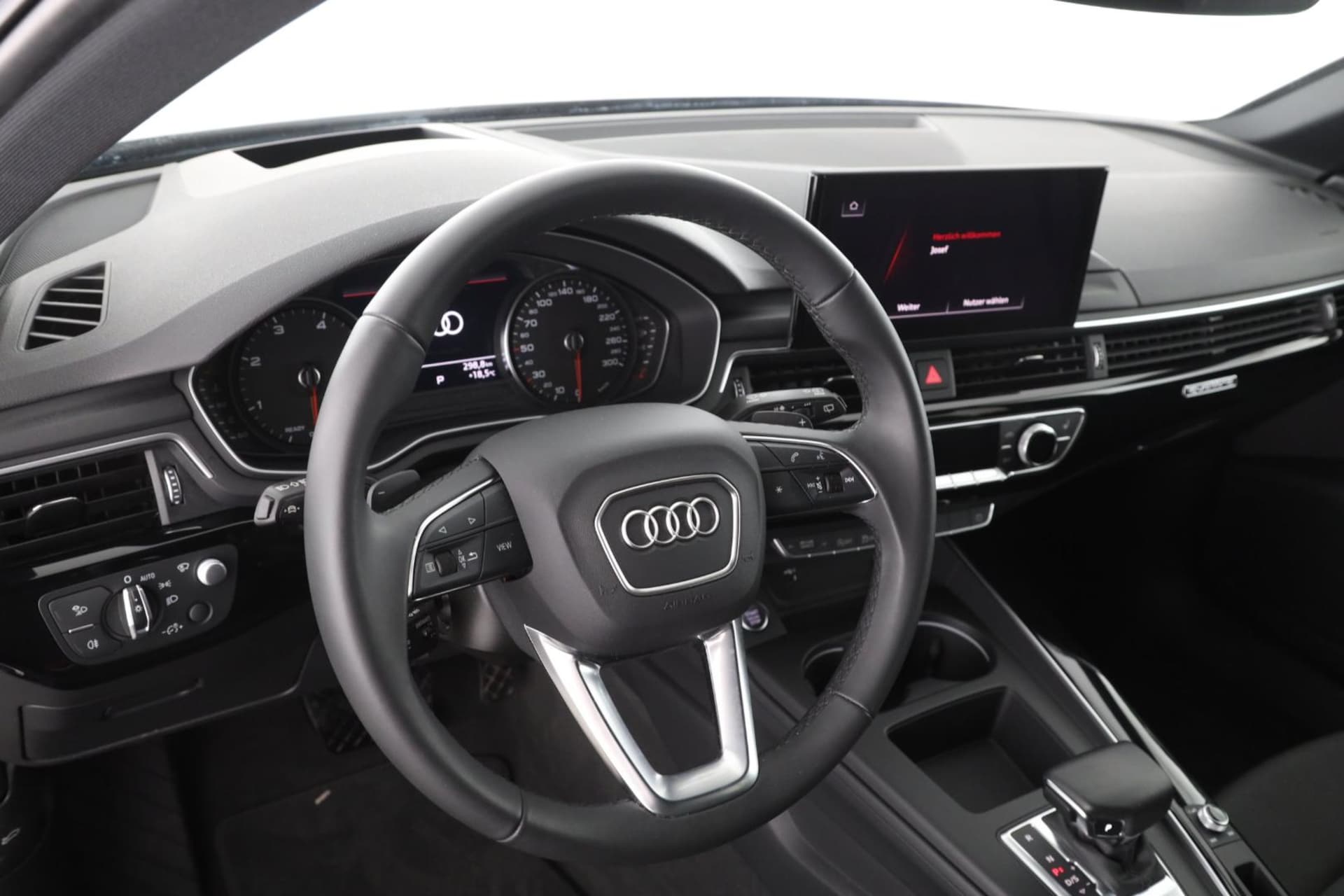 Audi A4 Avant S line