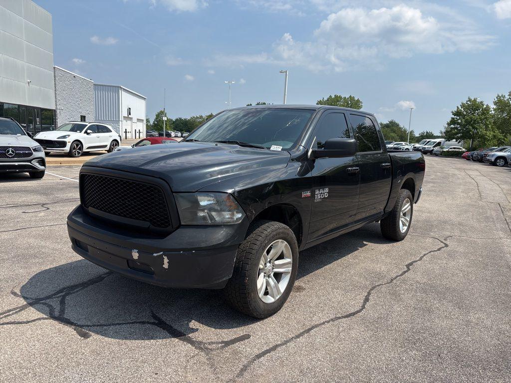 2019 RAM 1500 Classic SLT Crew Cab 4x4 5'7" Box's photo