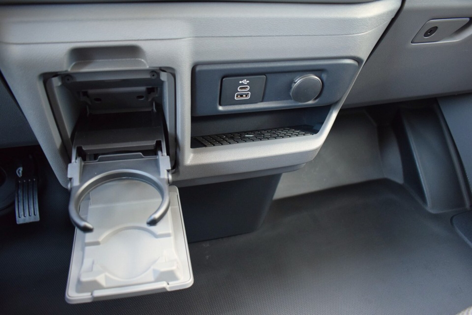 Volkswagen Transporter Kasten langer Radstand