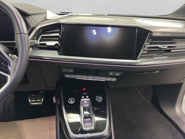 Image about Audi Q4 e-tron 40 e-tron