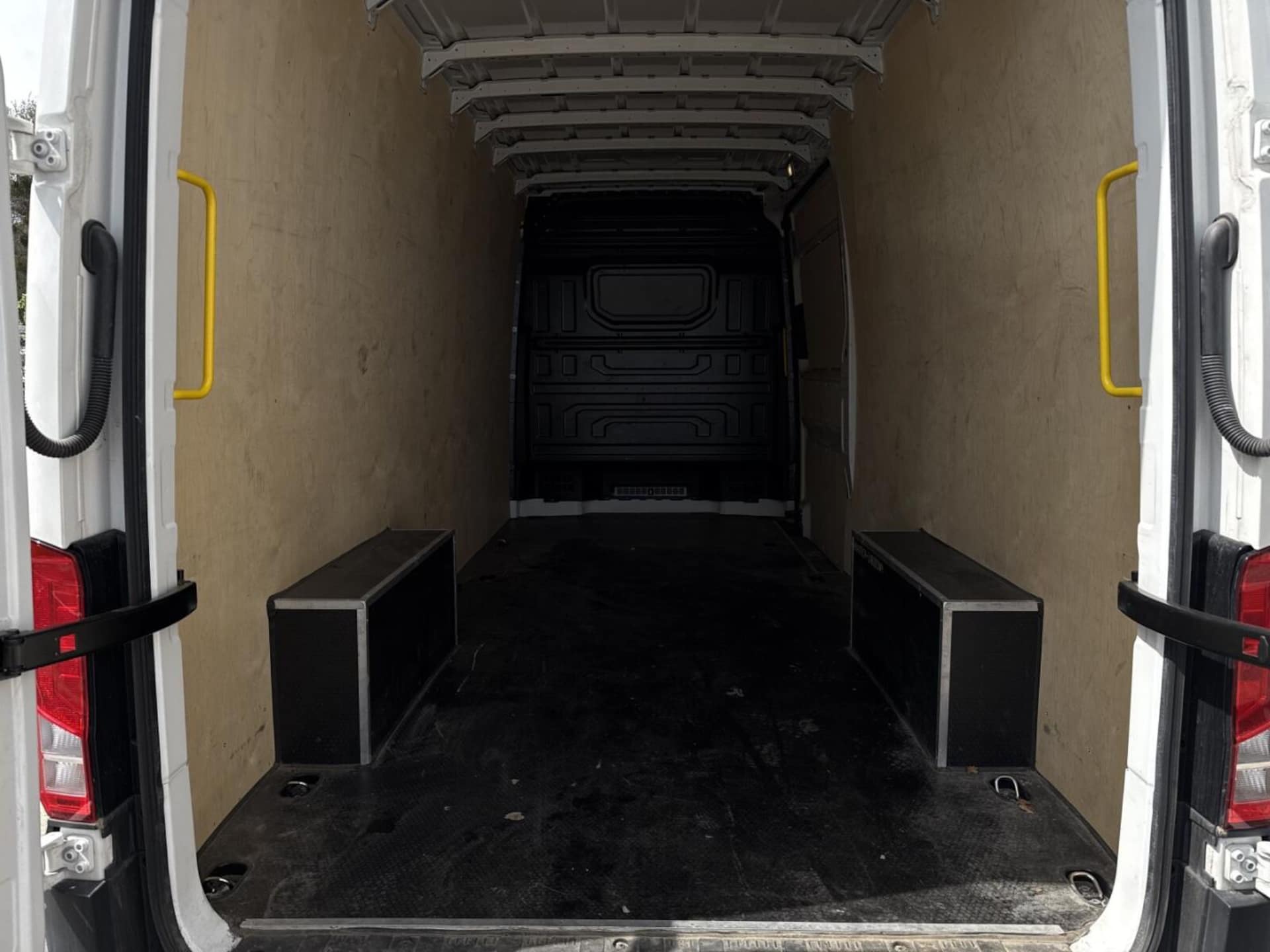 Volkswagen Crafter Furgon długi rozstaw osi