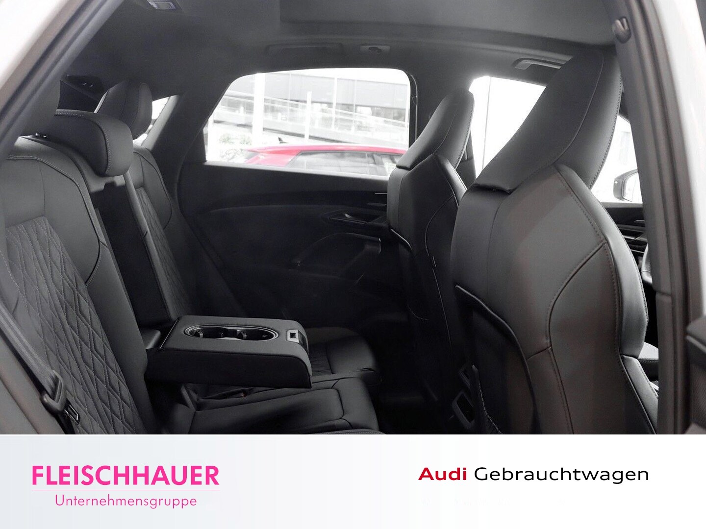 Bild über Audi Q5 Sportback TDI quattro 150 kW S tronic - für weitere Informationen kontaktieren Sie den Audi Partner