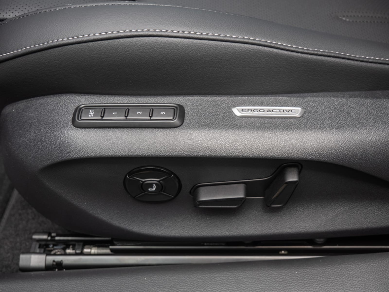 Volkswagen Passat – Bild 18