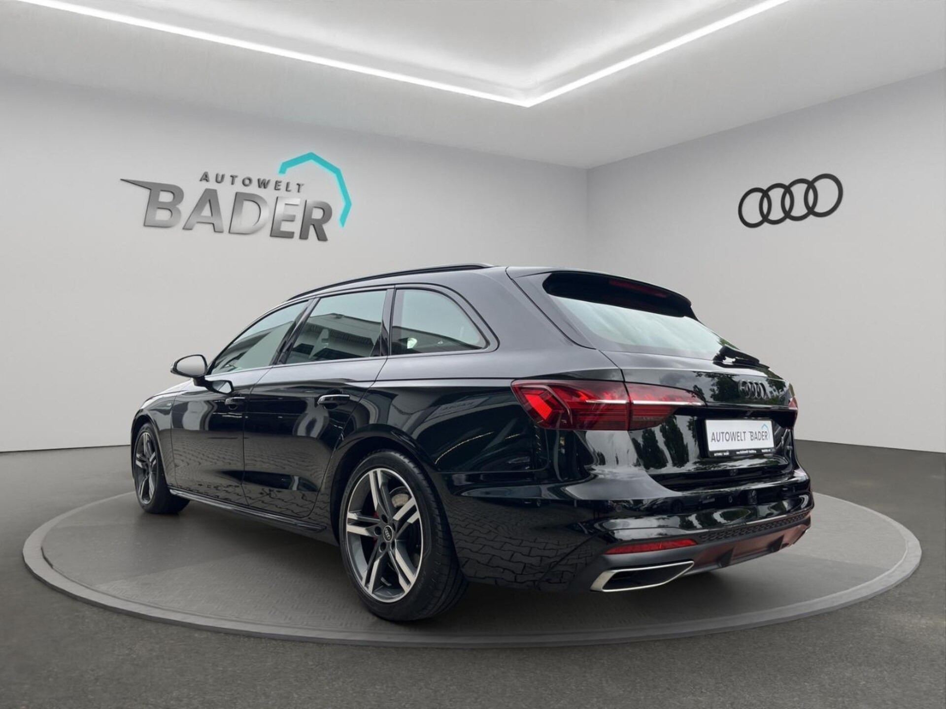 Audi A4 Avant S line