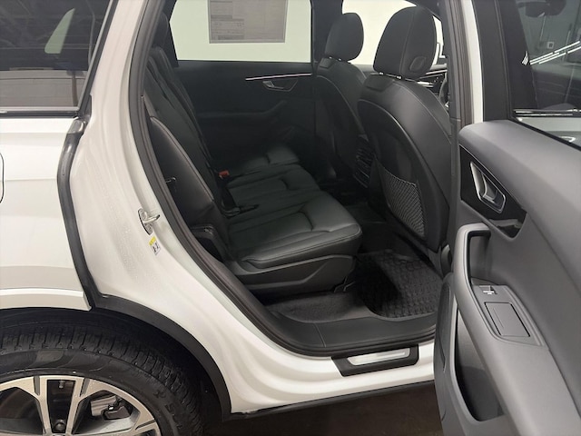 2026 Audi Q7 Premium - Photo 35