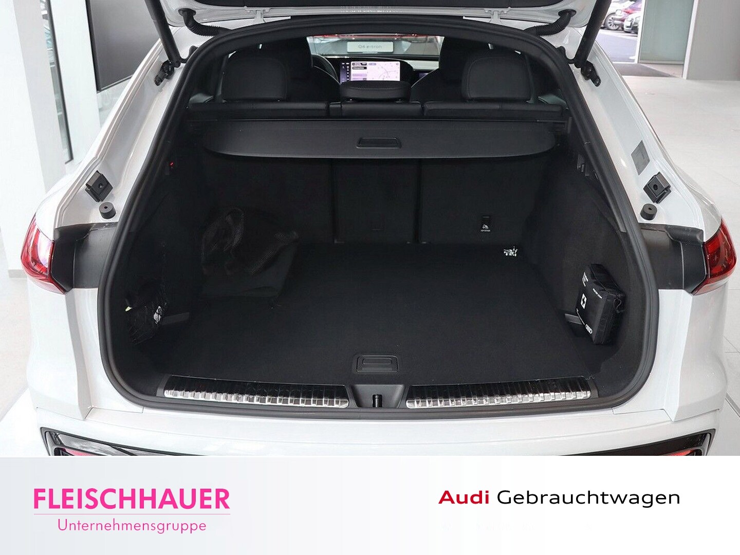 Bild über Audi Q5 Sportback TDI quattro 150 kW S tronic - für weitere Informationen kontaktieren Sie den Audi Partner