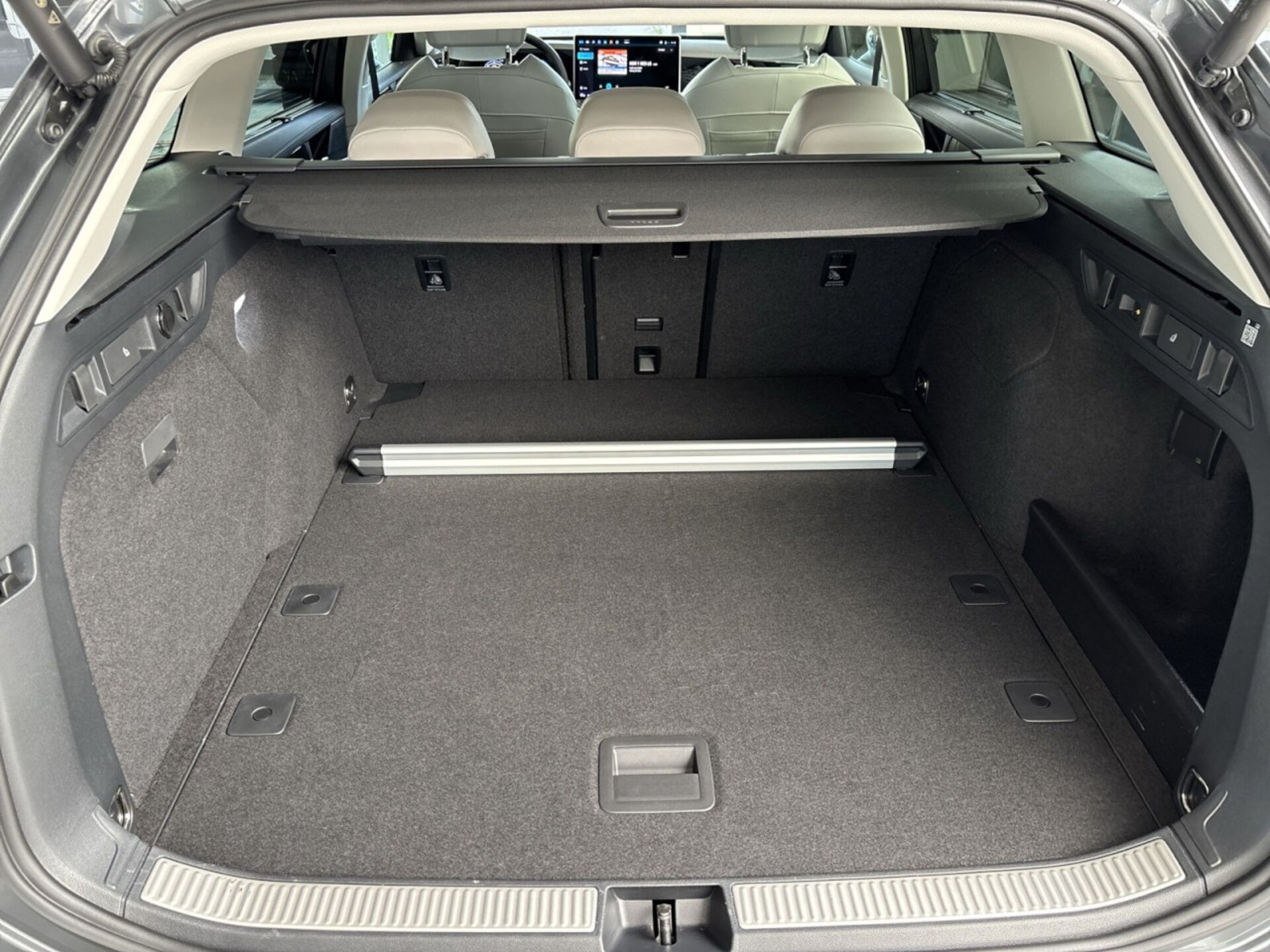 Volkswagen Passat Elegance