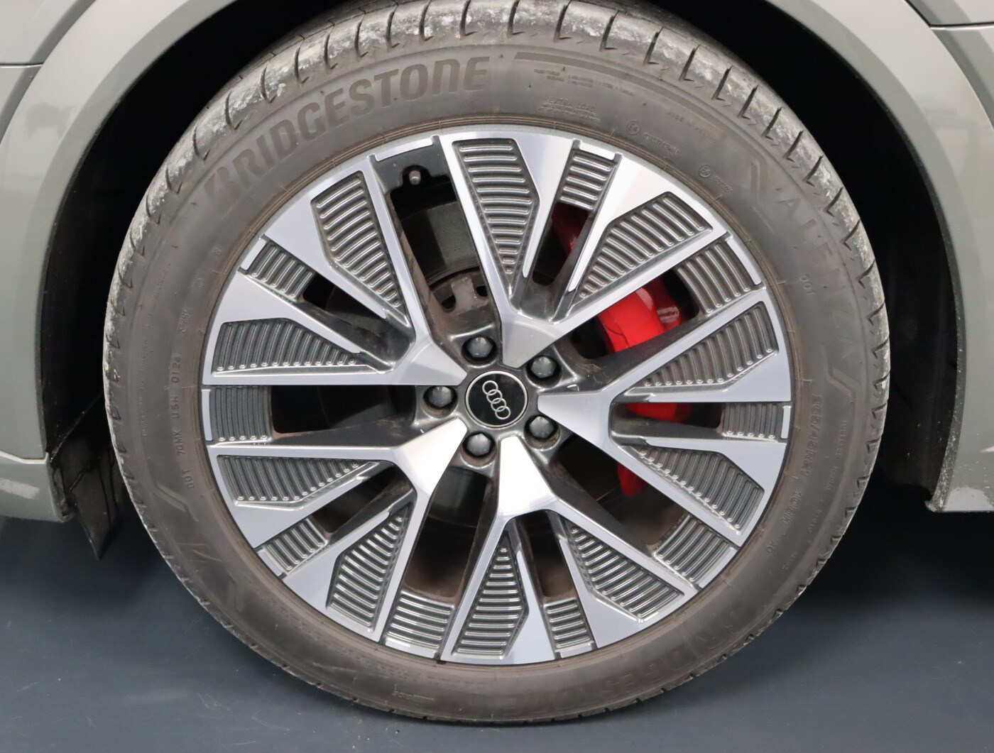 Image about Audi Q8 e-tron advanced 55 e-tron quattro