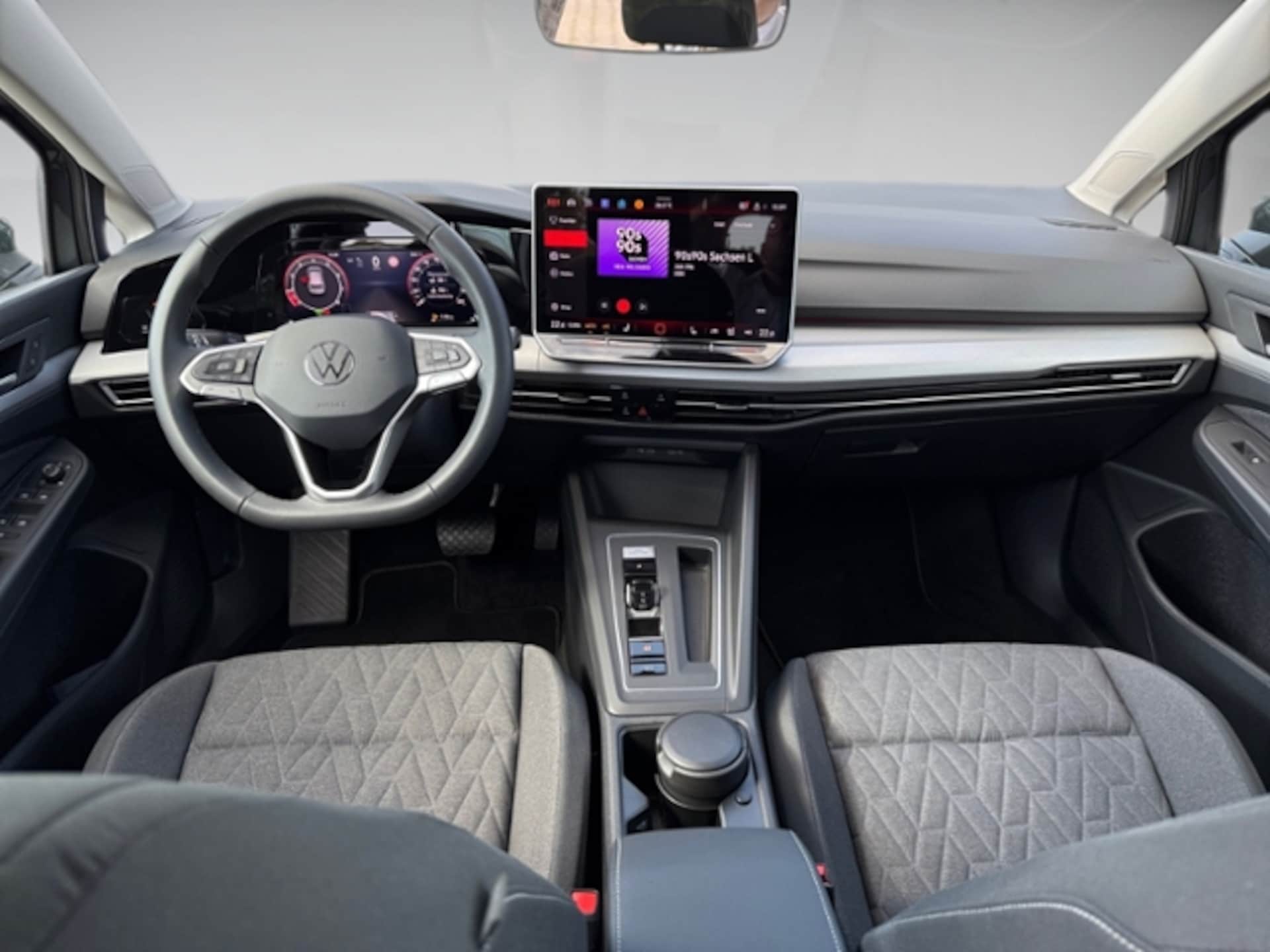 Volkswagen Golf Life