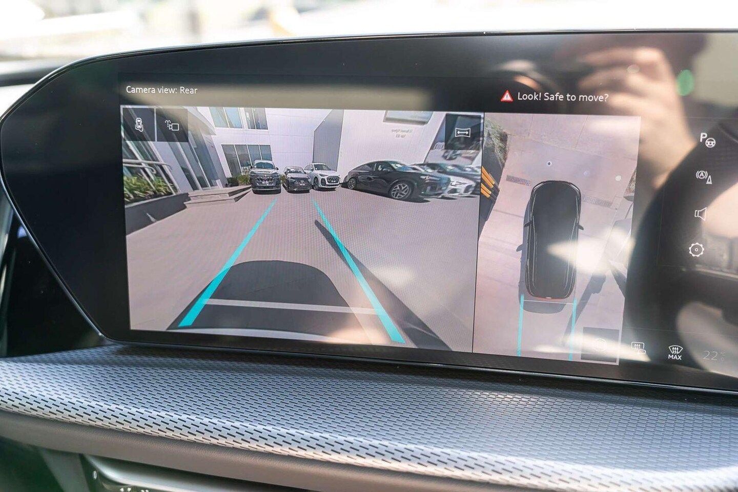 Image about Audi Q5 SUV e-hybrid quattro S tronic