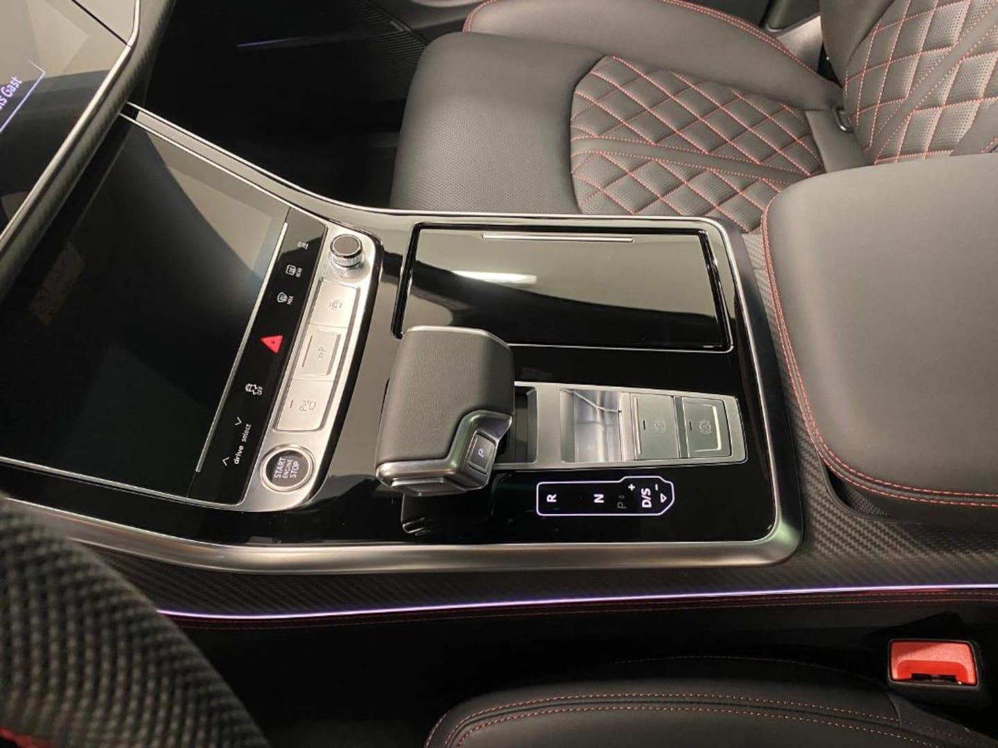 Bild über Audi Q7 SUV S line business TDI quattro 210 kW tiptronic - für weitere Informationen kontaktieren Sie den Audi Partner