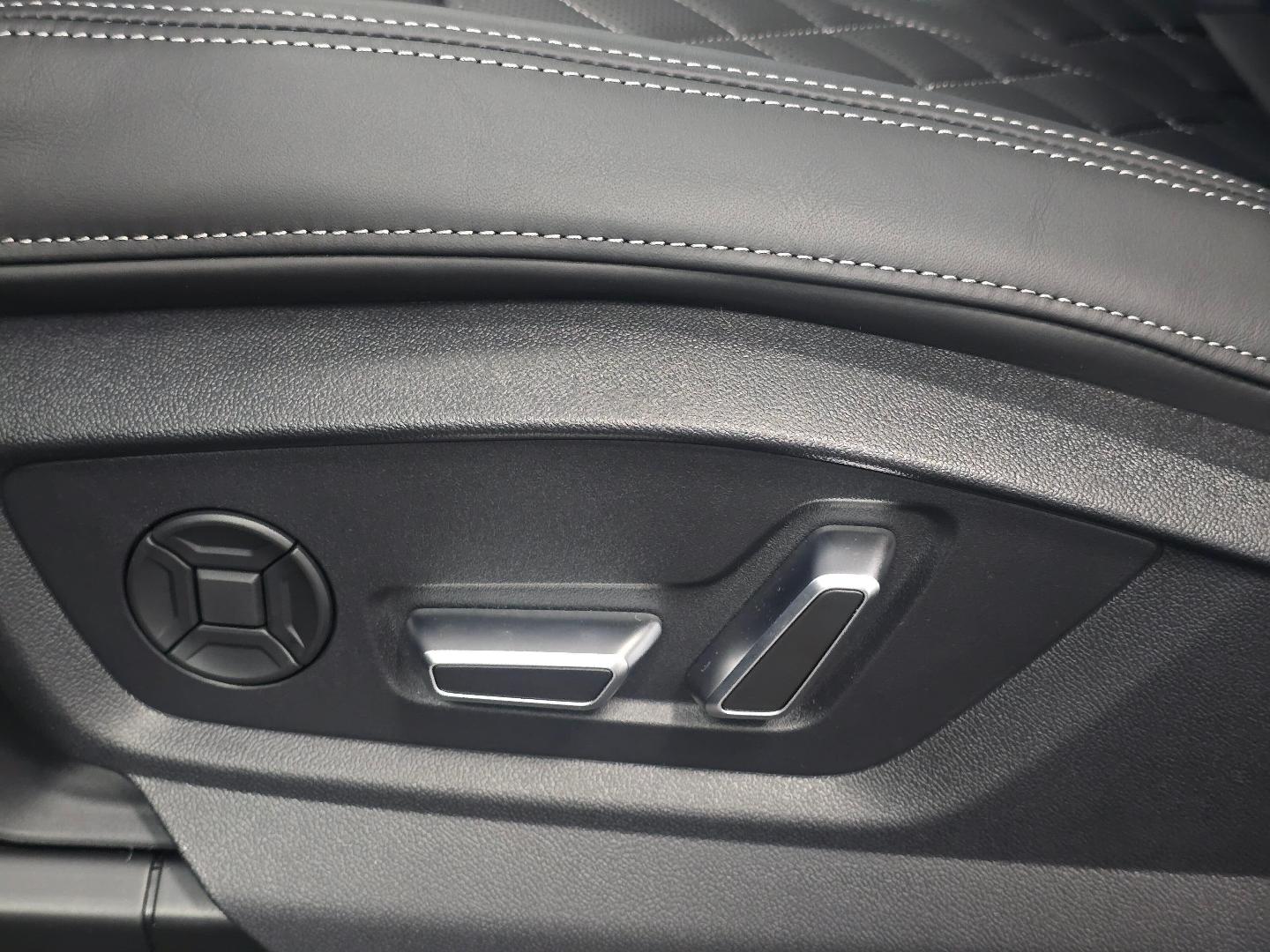 2026 Audi SQ7 Premium Plus - Photo 25